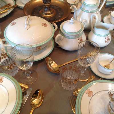 Service en porcelaine de Paris, XIXème siècle