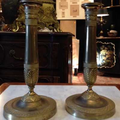 Paire de bougeoirs Restauration