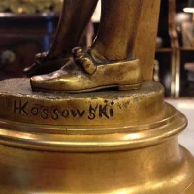Bronze doré signé "Kossowski" du XIXème siècle, "Homme à l'épée"