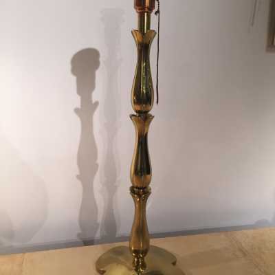 Lampe en bronze doré signé Scarpa, XXème siècle