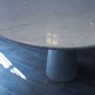 Table en marbre de Angelo Mangiarotti, 1980