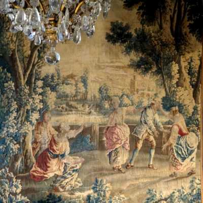 Tapisserie en laine et soie représentant une scène de « Colin Maillard », France, XVIIIème