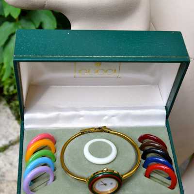 Rare montre Gucci à lunette interchangeable, Italie, circa 1960