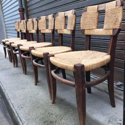 Suite de 6 chaises cannées des années 40, reconstruction.